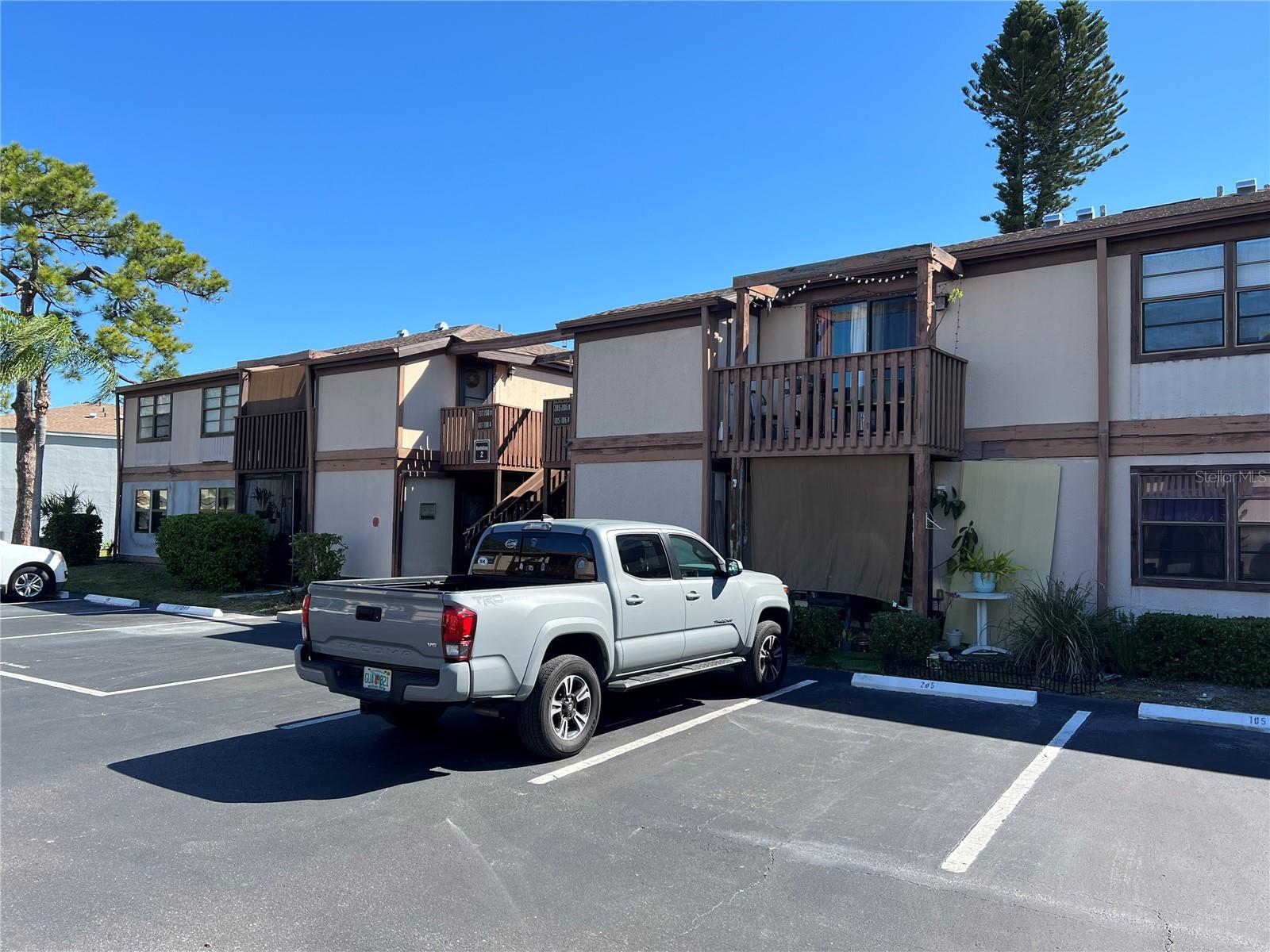 5026 WATER OAK DR #208 — photo 3