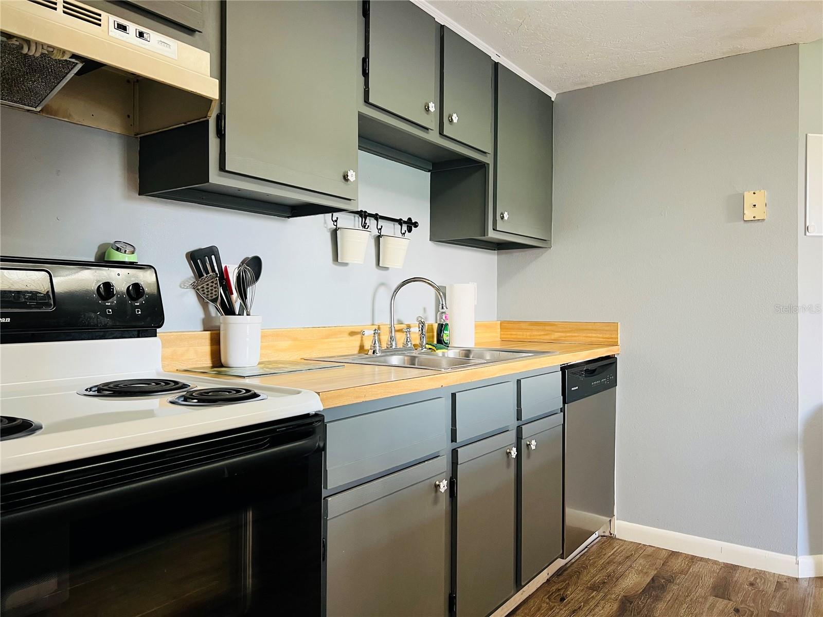 5026 WATER OAK DR #208 — photo 11