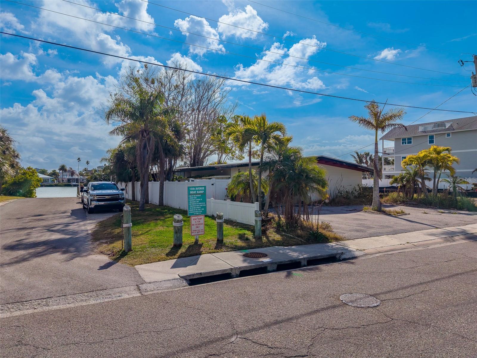 1217 BAY SHORE BLVD — photo 5