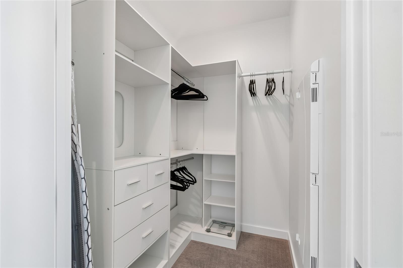 400 CENTRAL AVE #2102 — photo 32