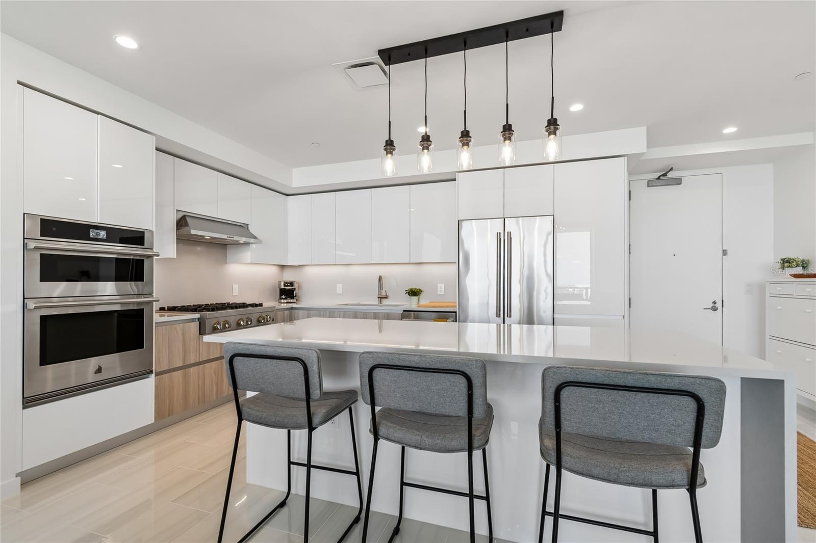 400 CENTRAL AVE #2102 — photo 20