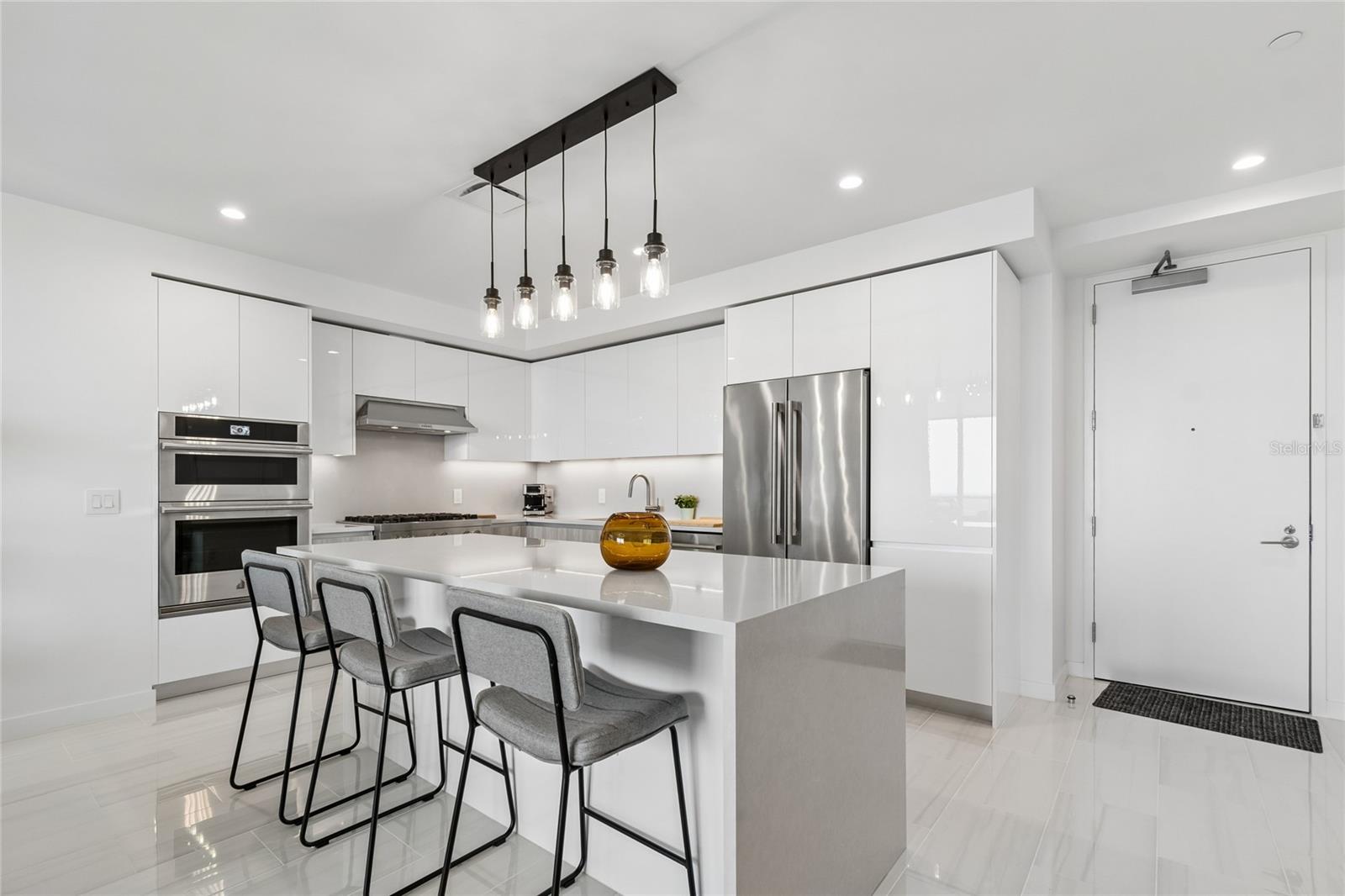 400 CENTRAL AVE #2102 — photo 19