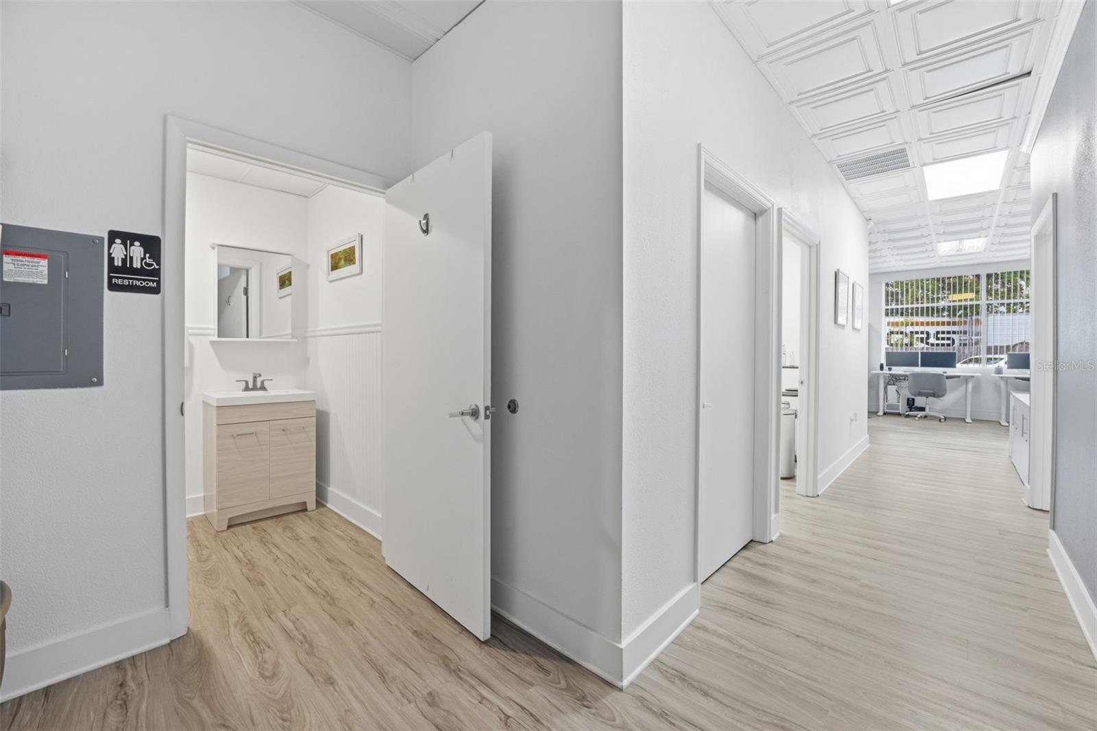 5404 HOOVER BLVD #8 — photo 17