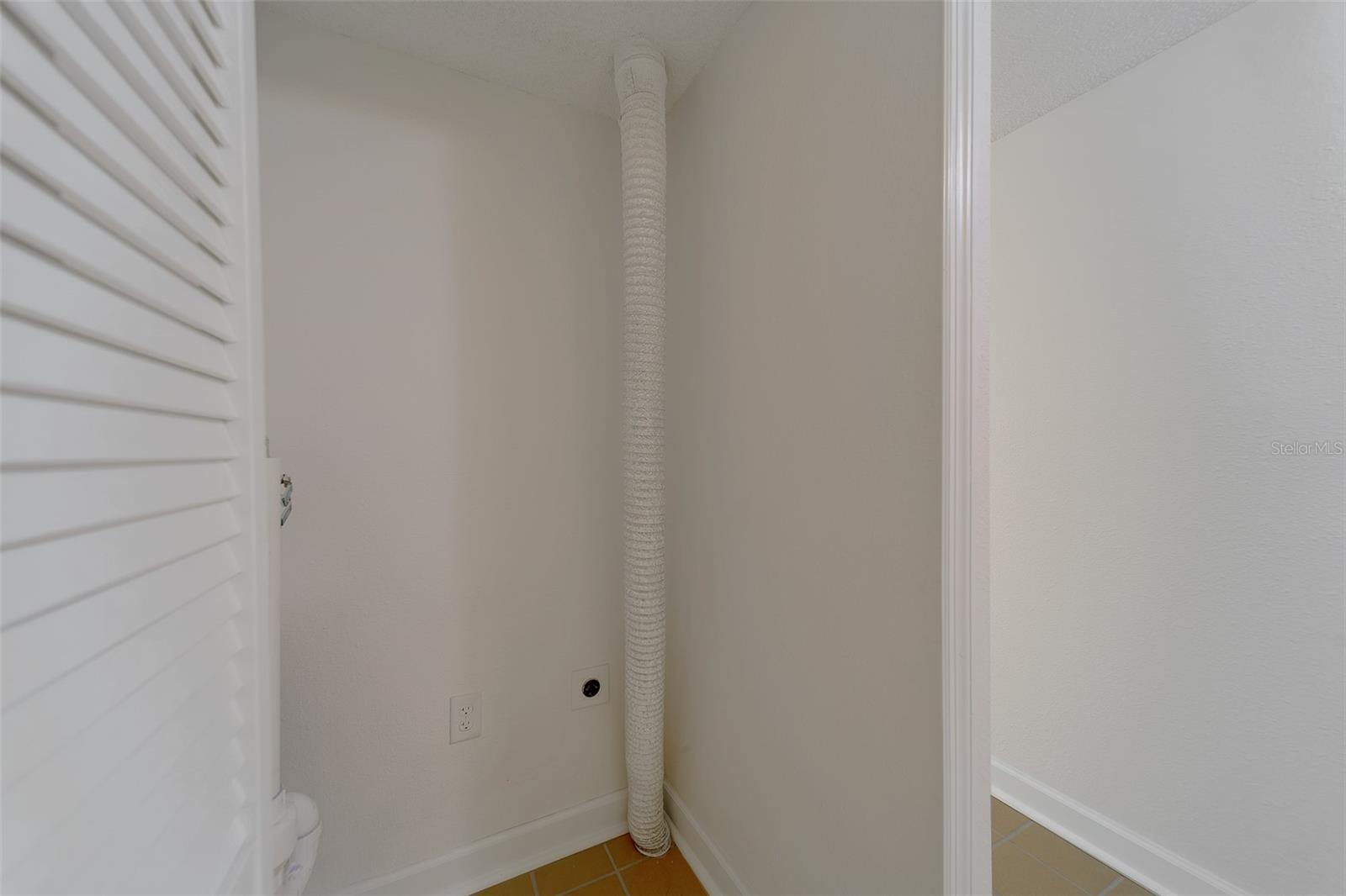 450 S GULFVIEW BLVD #208 — photo 24
