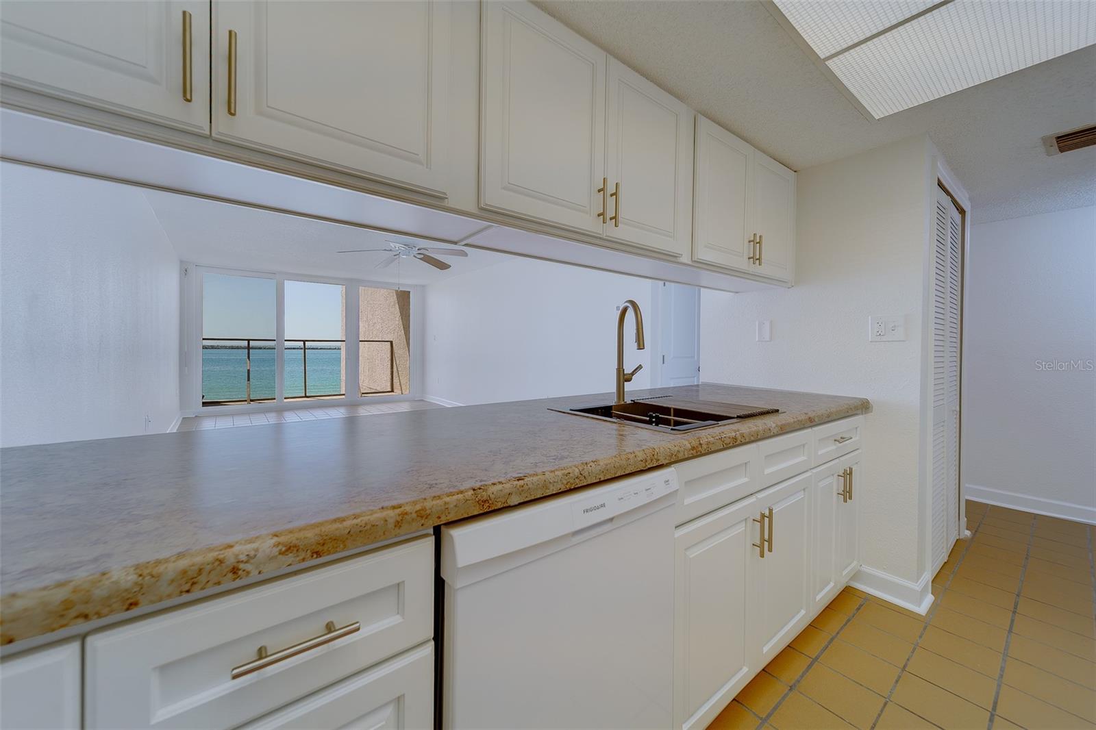 450 S GULFVIEW BLVD #208 — photo 21