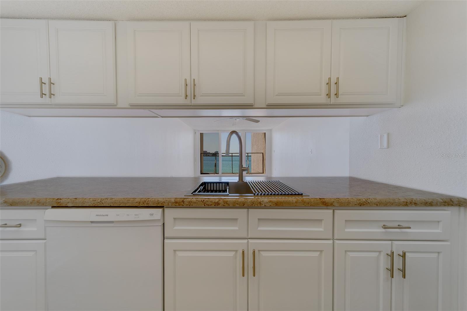 450 S GULFVIEW BLVD #208 — photo 22