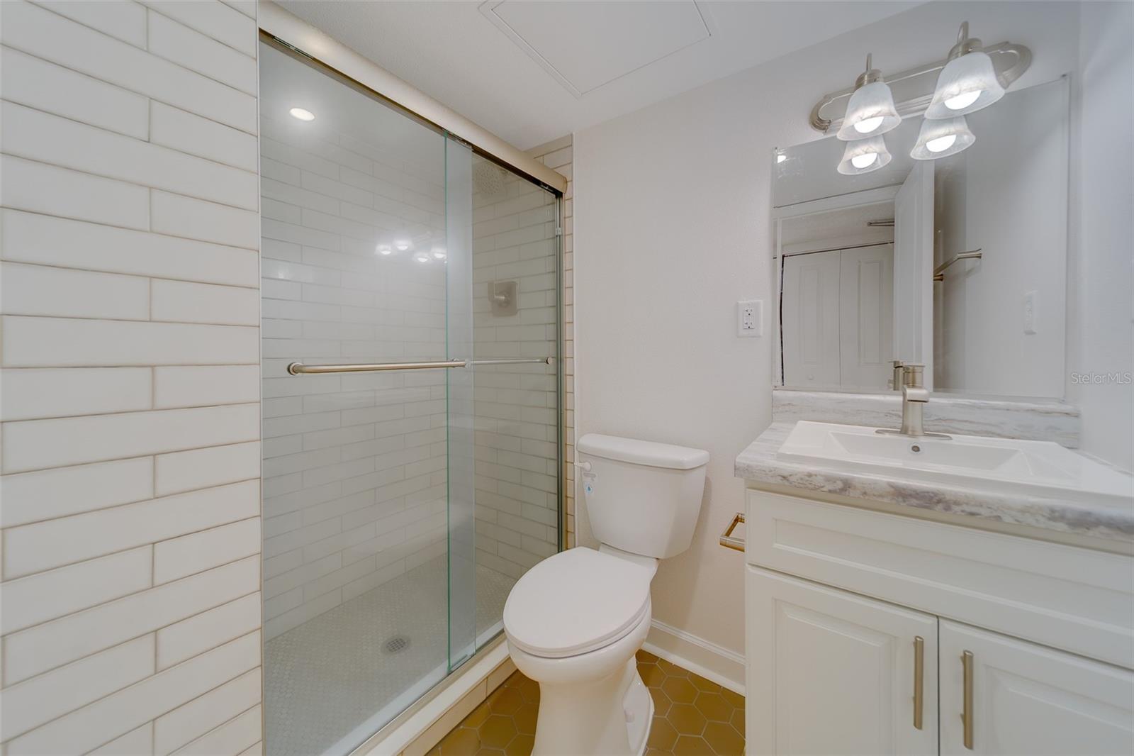 450 S GULFVIEW BLVD #208 — photo 31