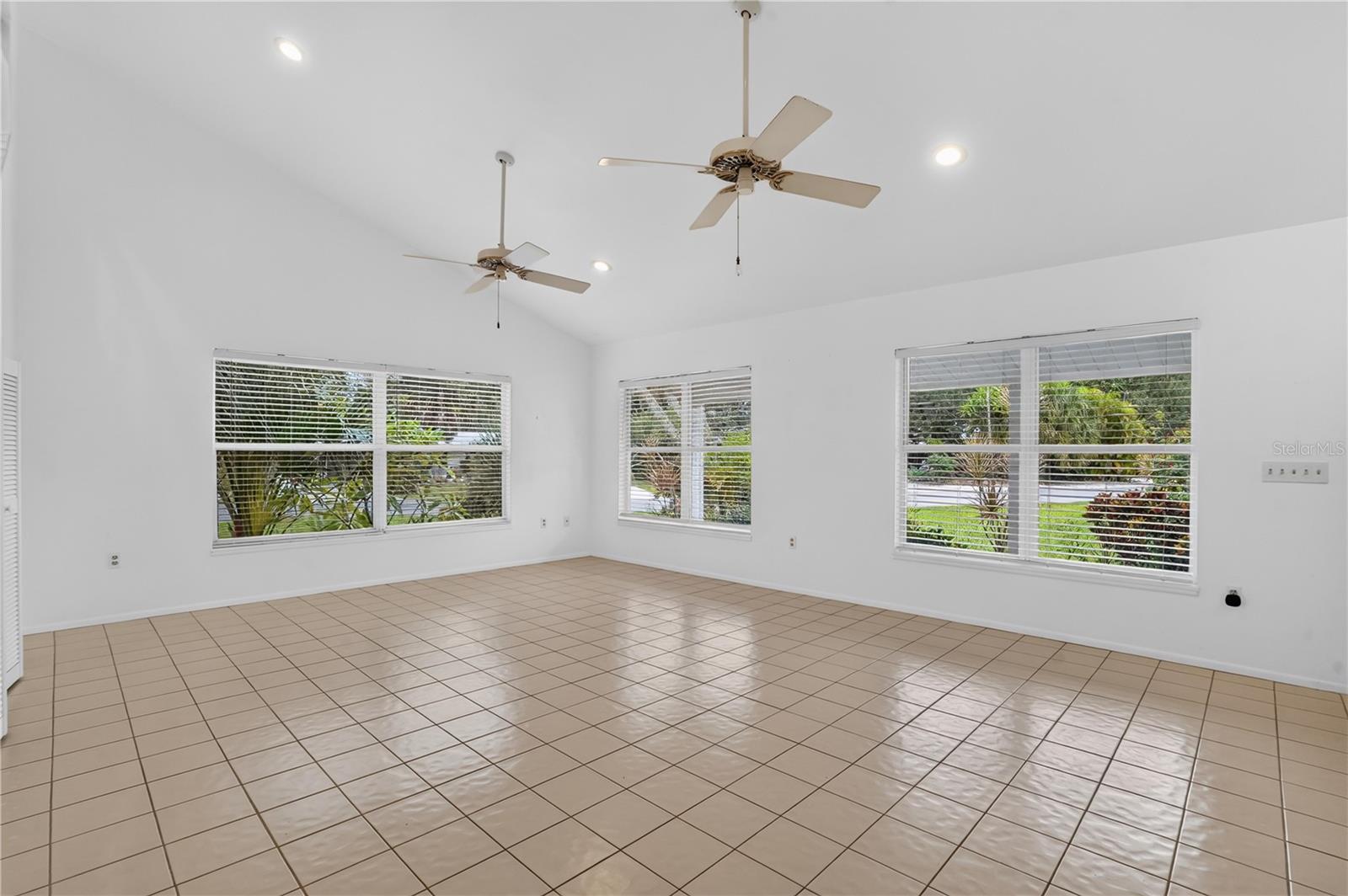 1804 BAYWOOD DR — photo 18