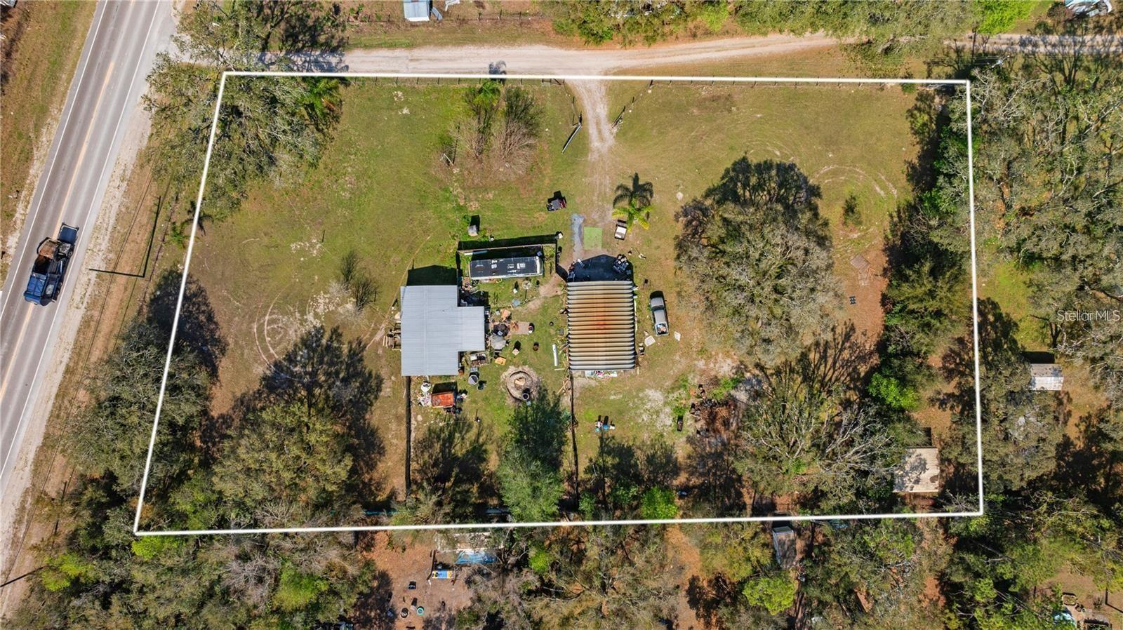 Home in SPRING HILL — photo 2