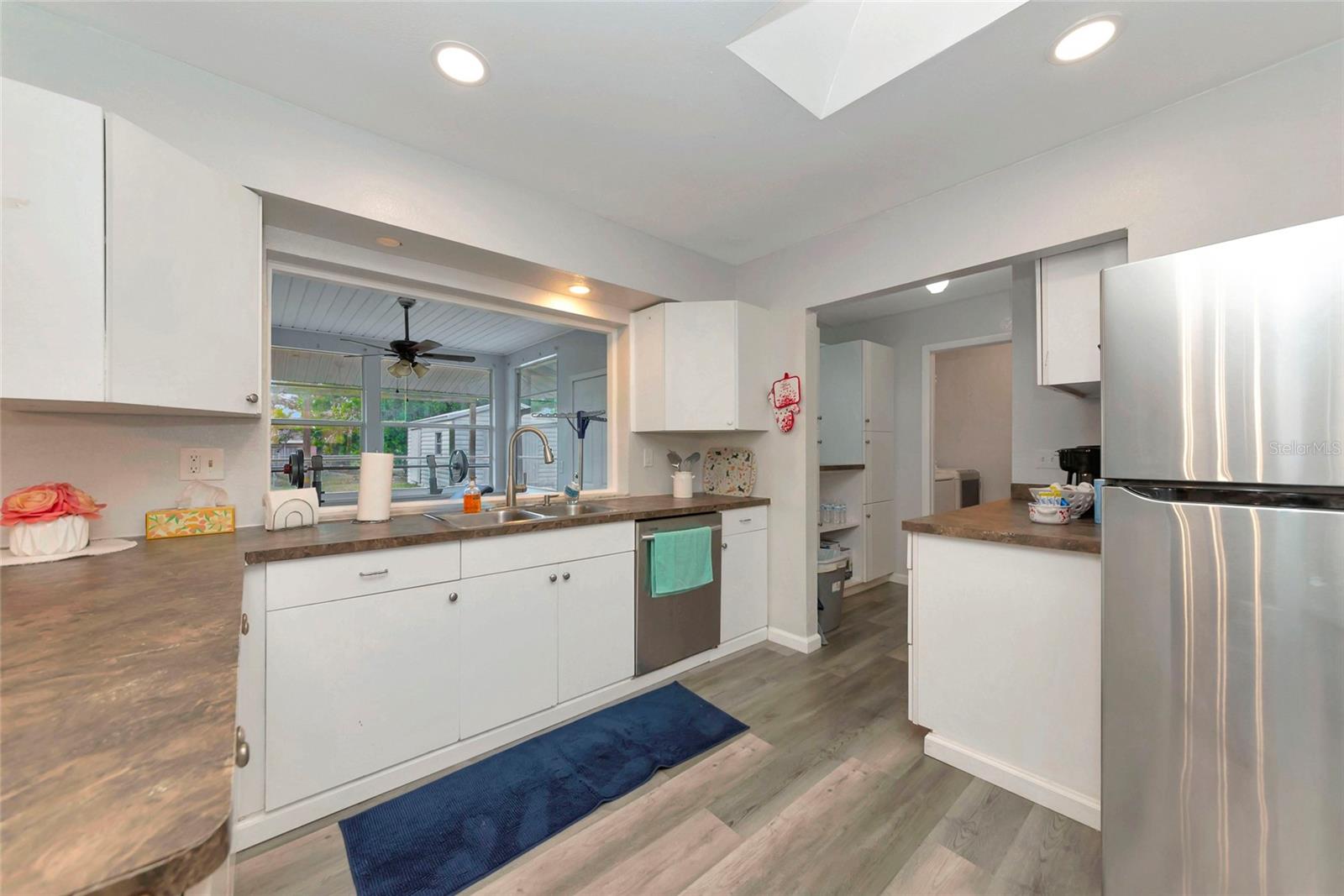 6703 ELECTRA AVE — photo 11