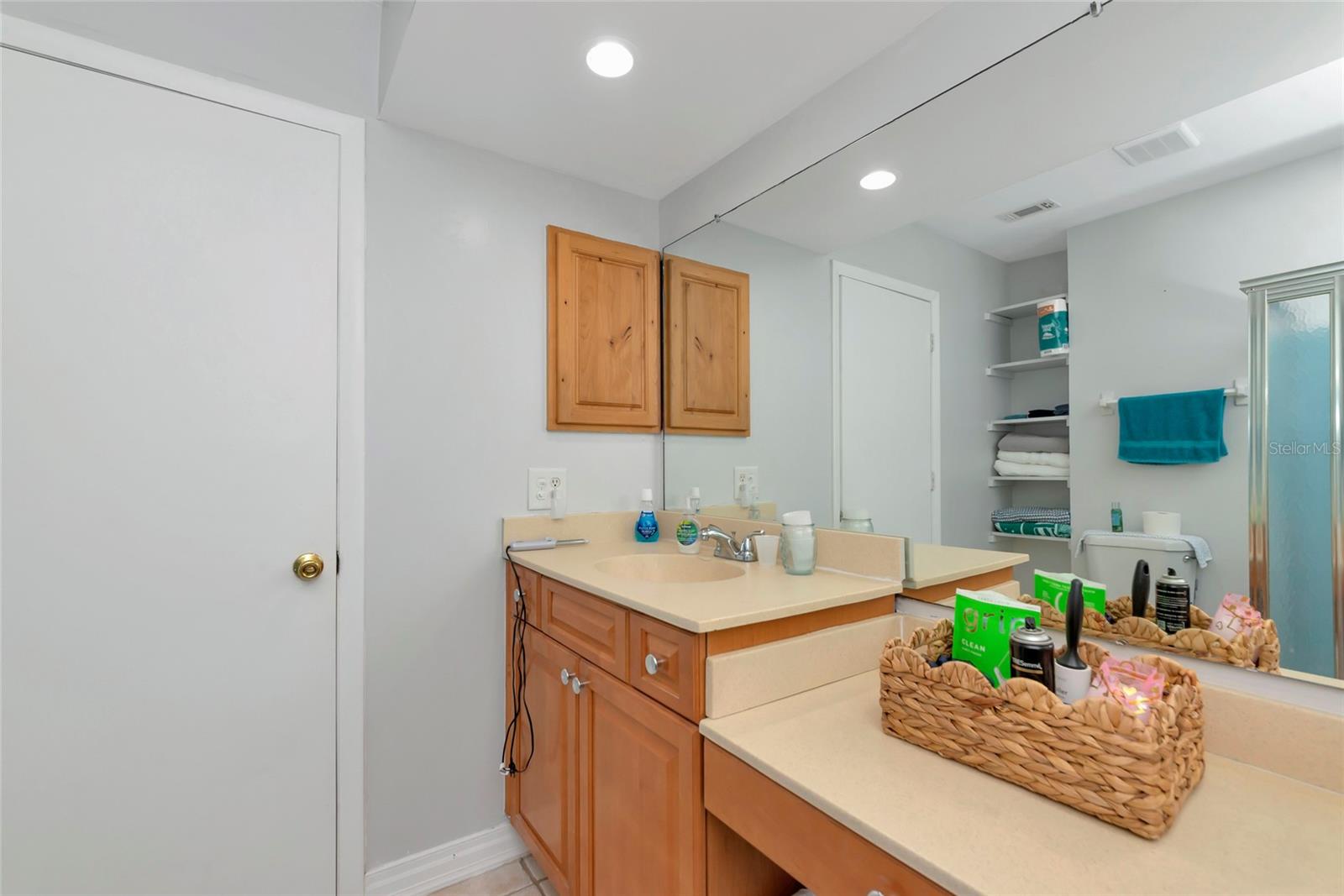 6703 ELECTRA AVE — photo 23