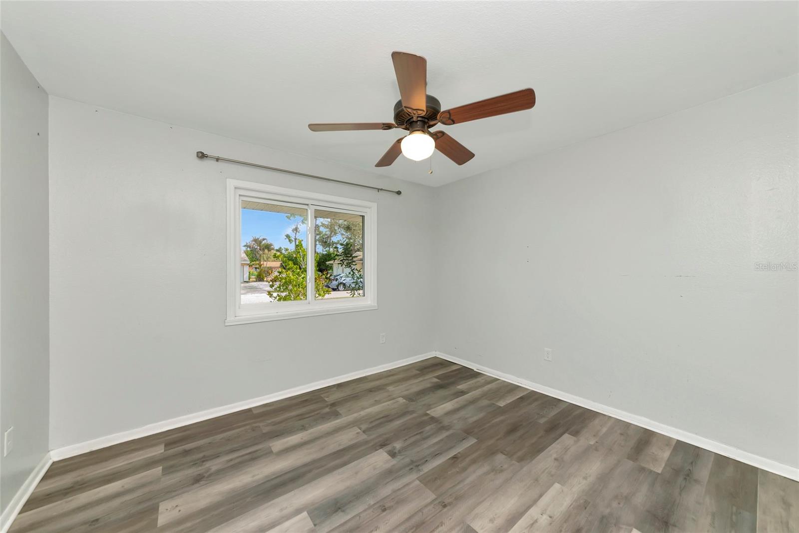 6703 ELECTRA AVE — photo 30