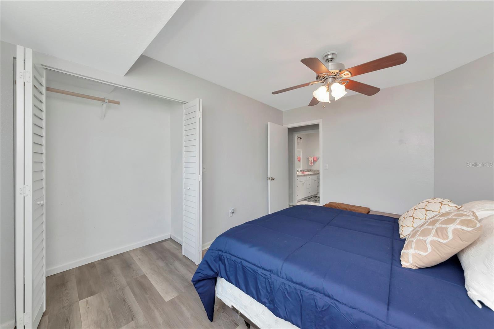 6703 ELECTRA AVE — photo 28