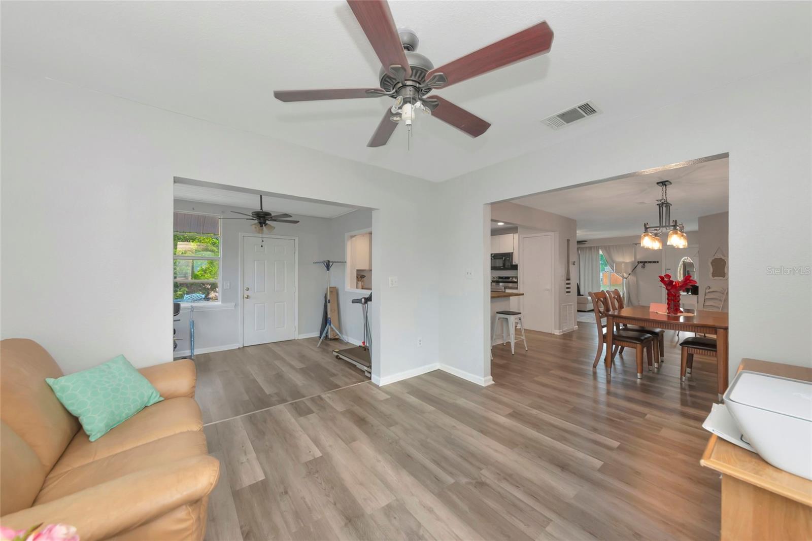 6703 ELECTRA AVE — photo 13