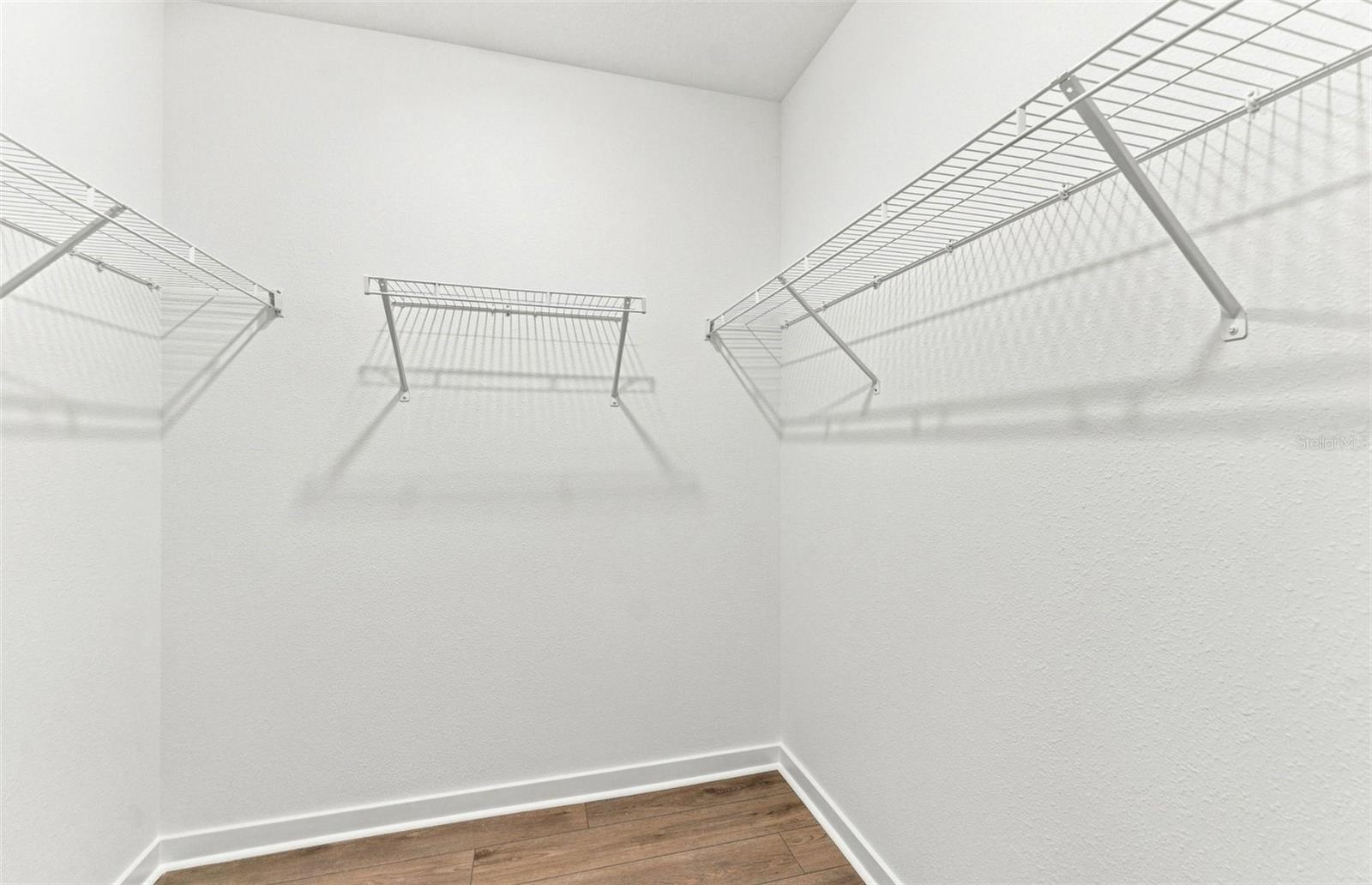 6287 BROAD FIELD AVE — photo 11