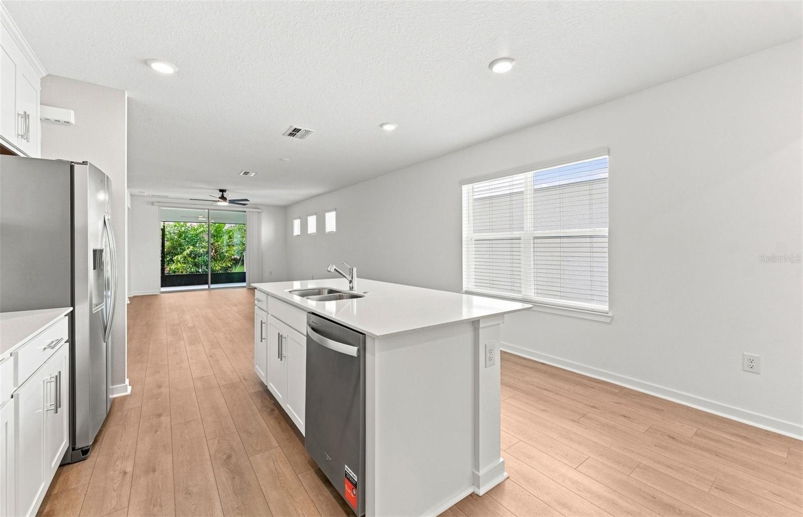6287 BROAD FIELD AVE — photo 5