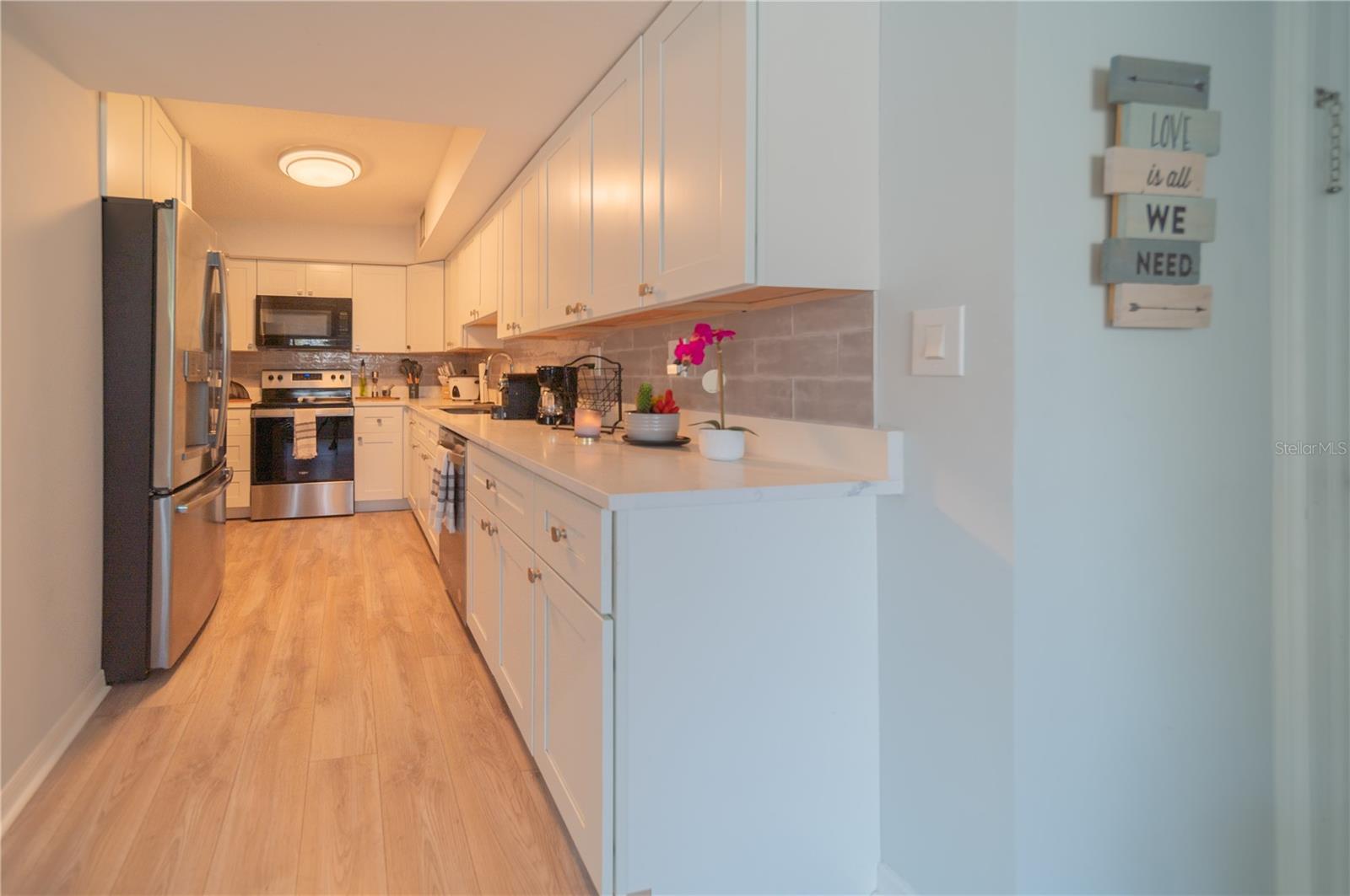 501 PAMETO RD — photo 8