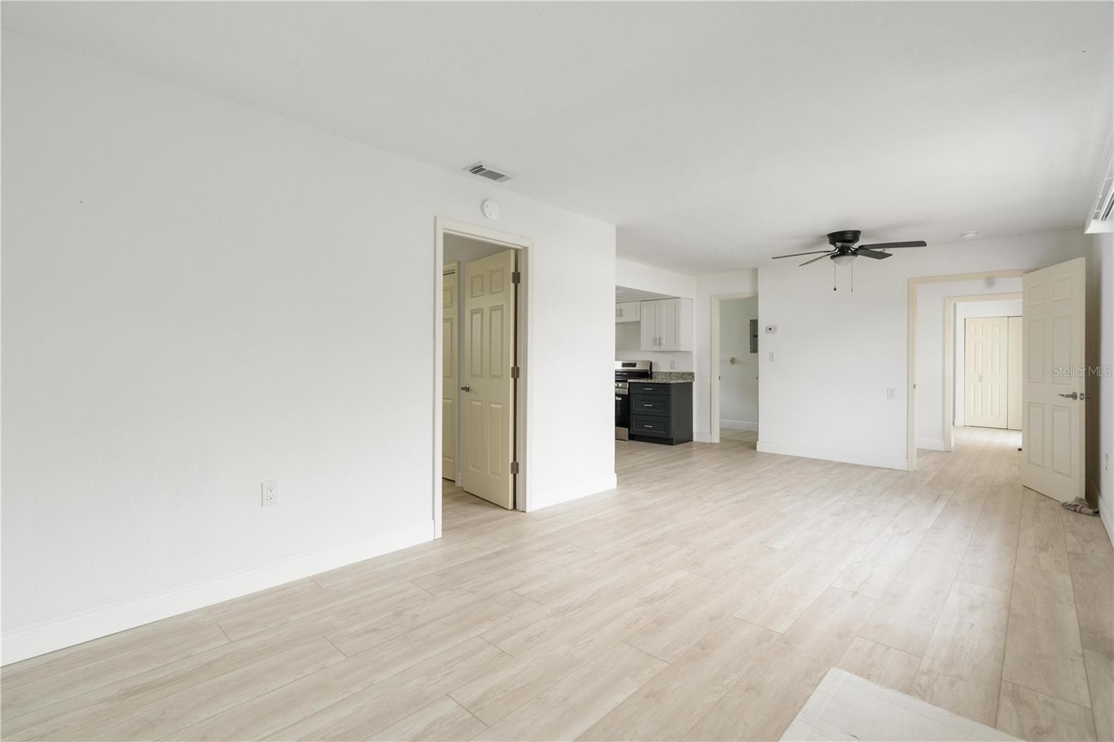 5822 RIVER RD — photo 26