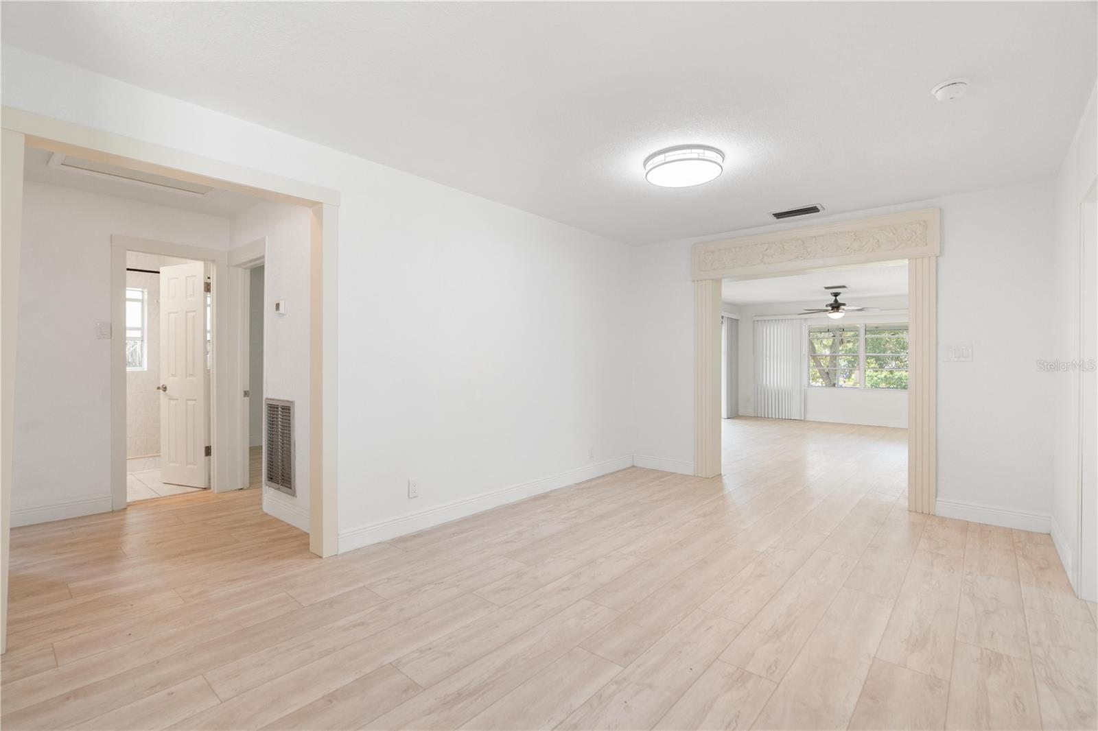 5822 RIVER RD — photo 46