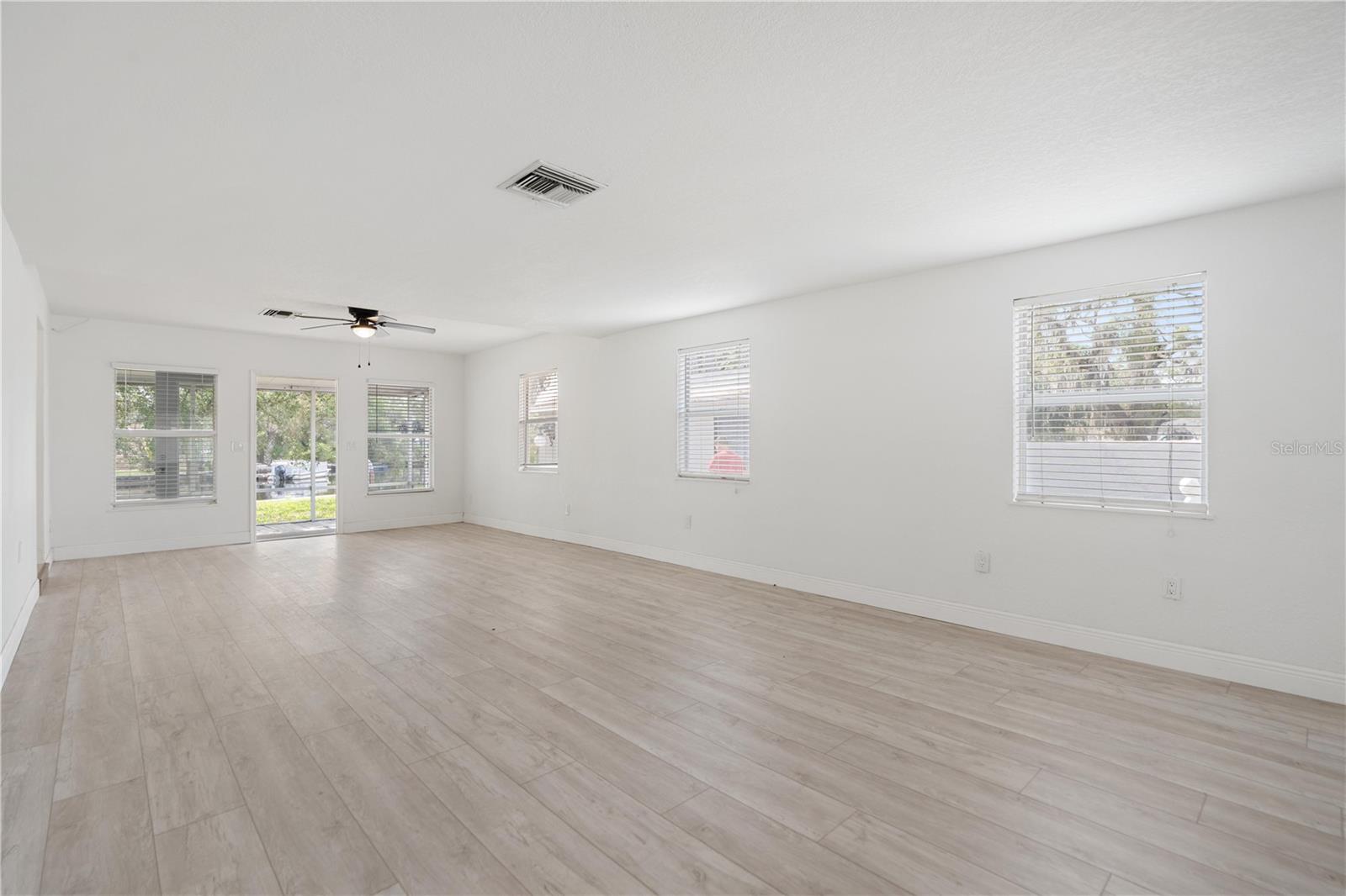 5822 RIVER RD — photo 17