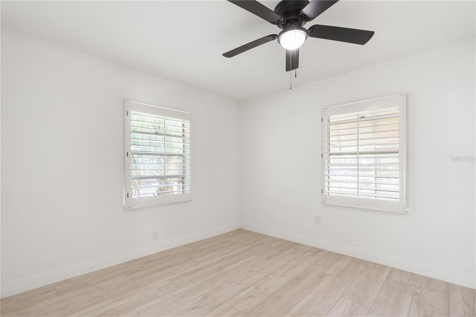 5822 RIVER RD — photo 48