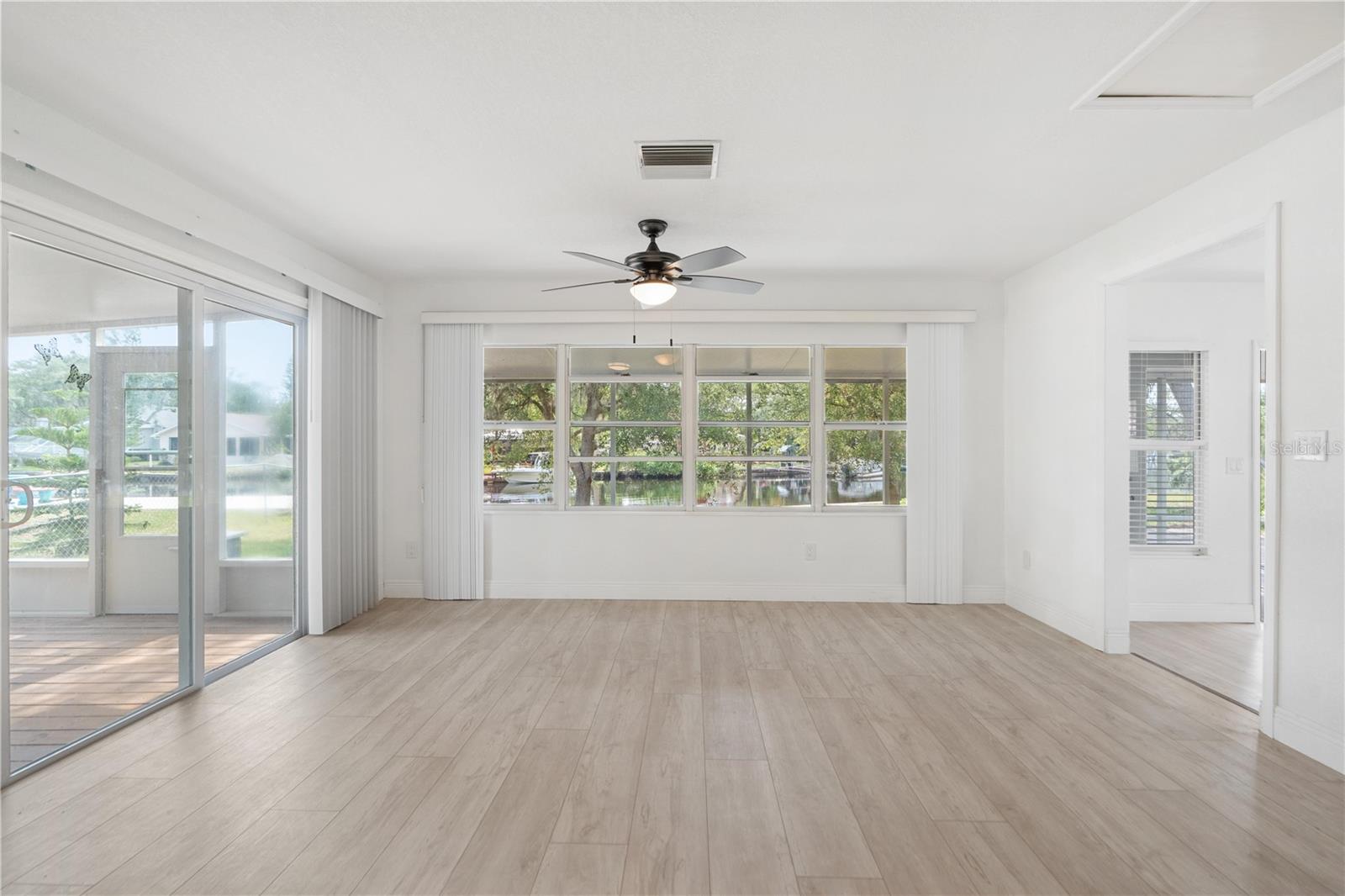 5822 RIVER RD — photo 18