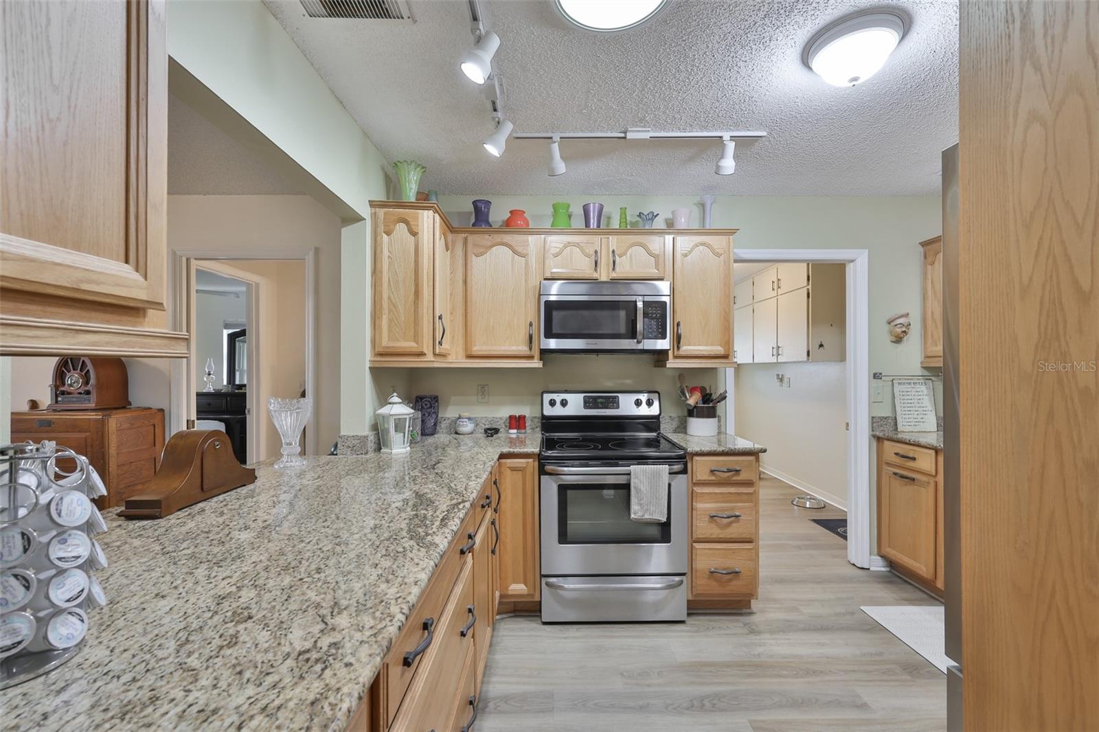 1511 CLOISTER DR — photo 10