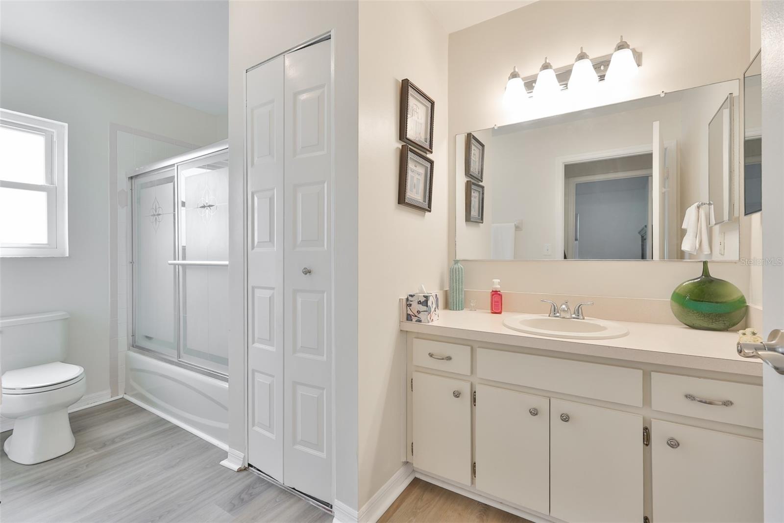 1511 CLOISTER DR — photo 22