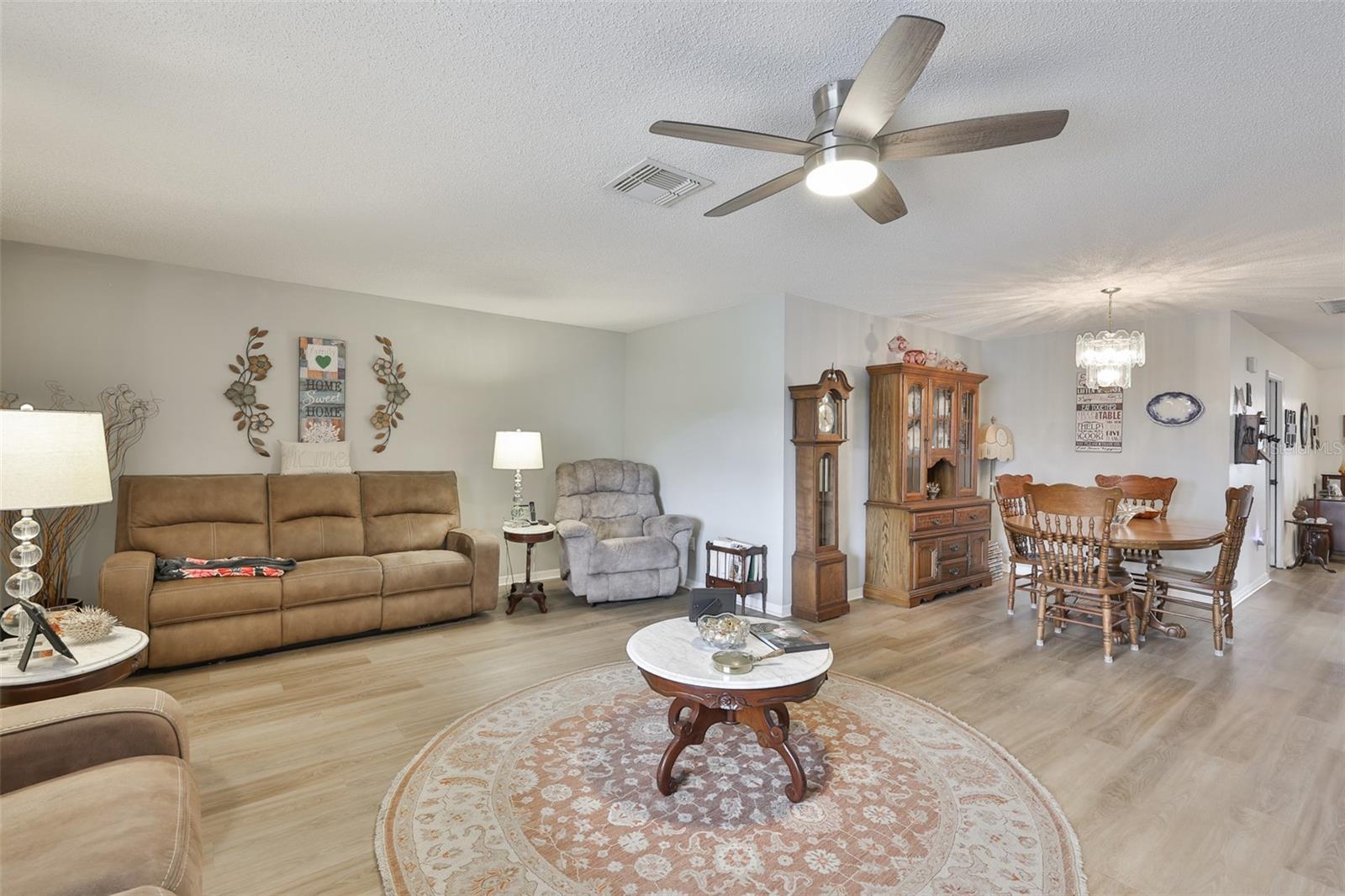 1511 CLOISTER DR — photo 3