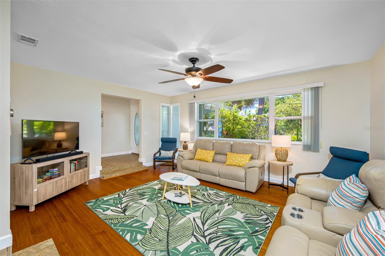 3749 MCKAY CREEK DR — photo 5
