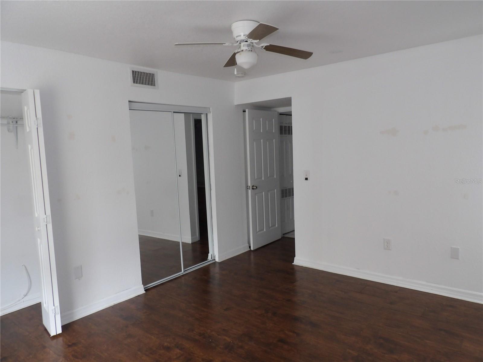 3836 N LAKE DR #119 — photo 9