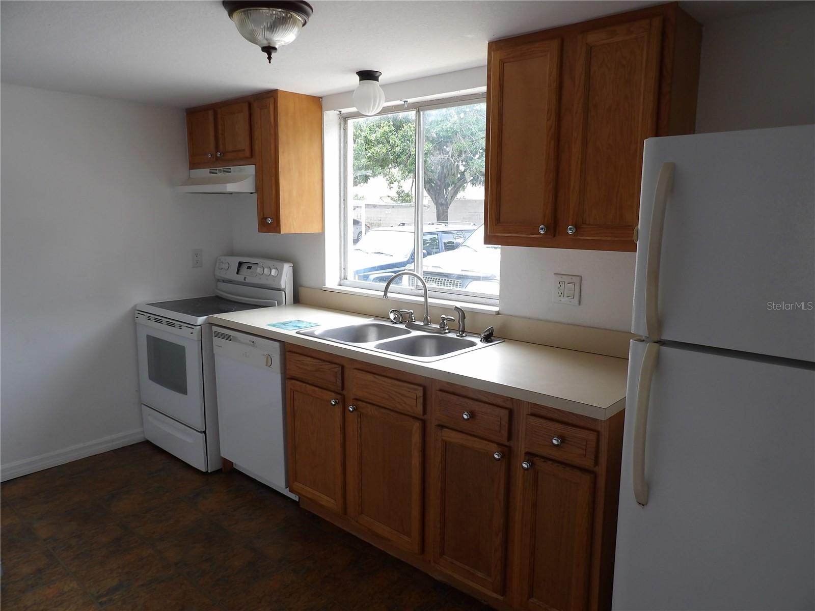3836 N LAKE DR #119 — photo 8
