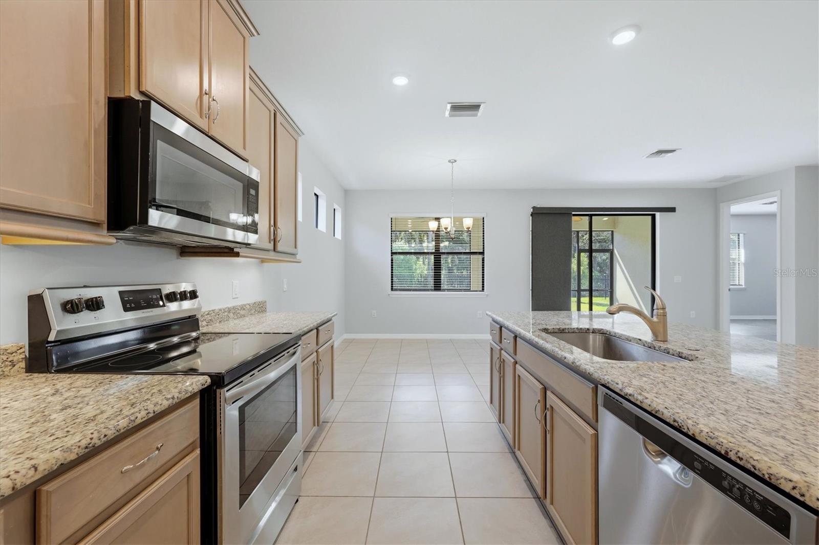 12031 LOVEGRASS ST — photo 15