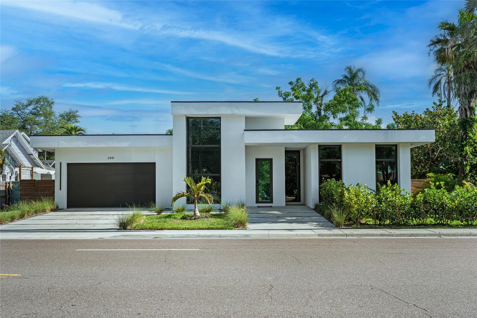 2441 WEBBER ST — photo 3