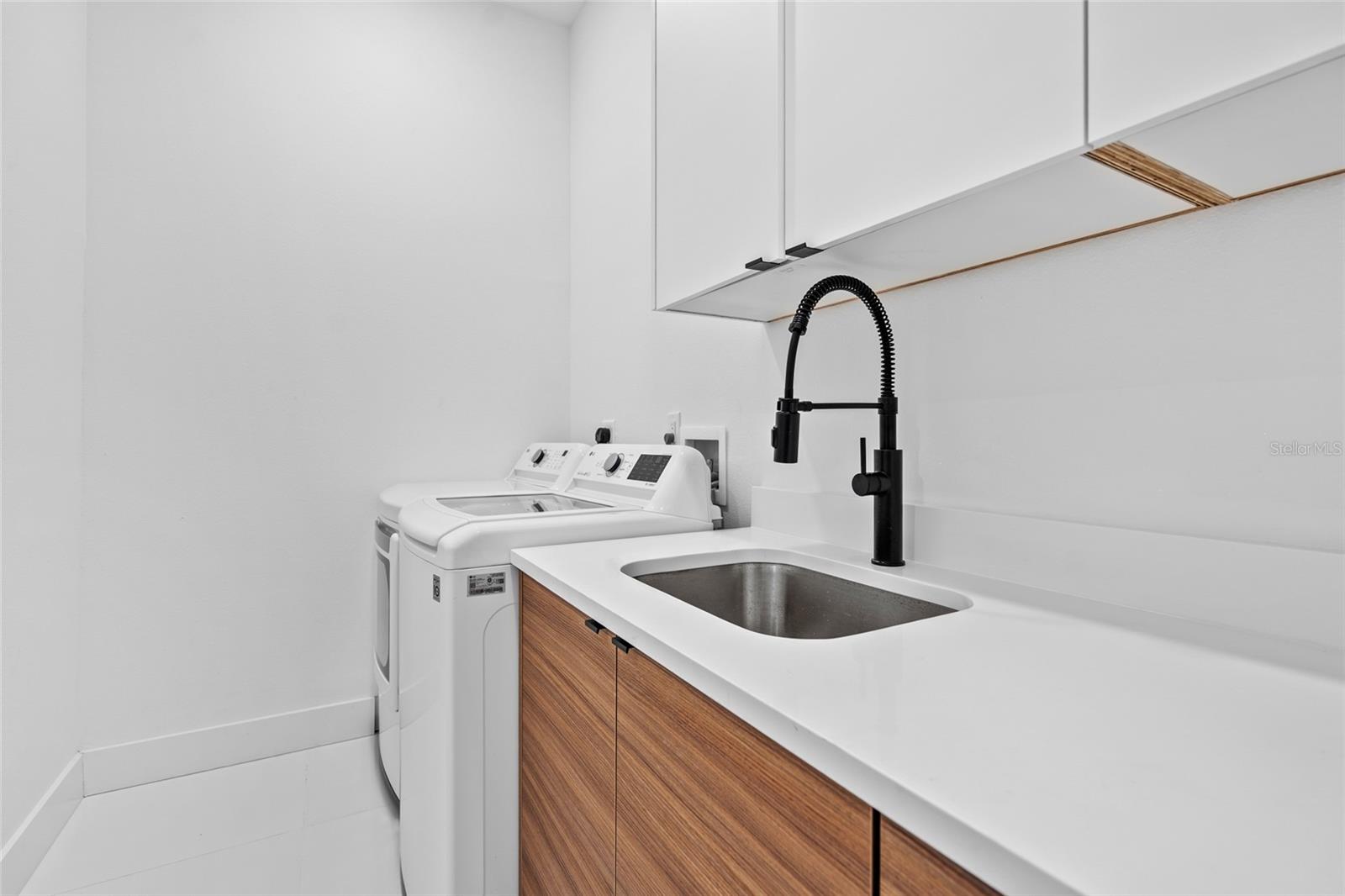 2441 WEBBER ST — photo 22