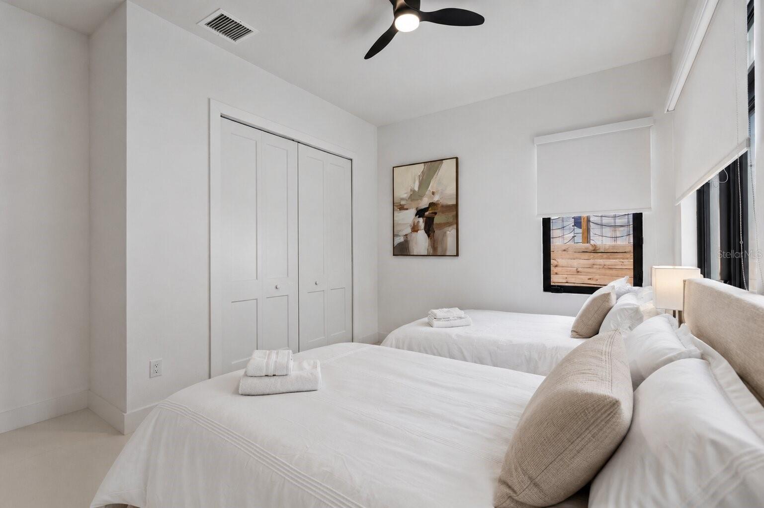 2441 WEBBER ST — photo 31