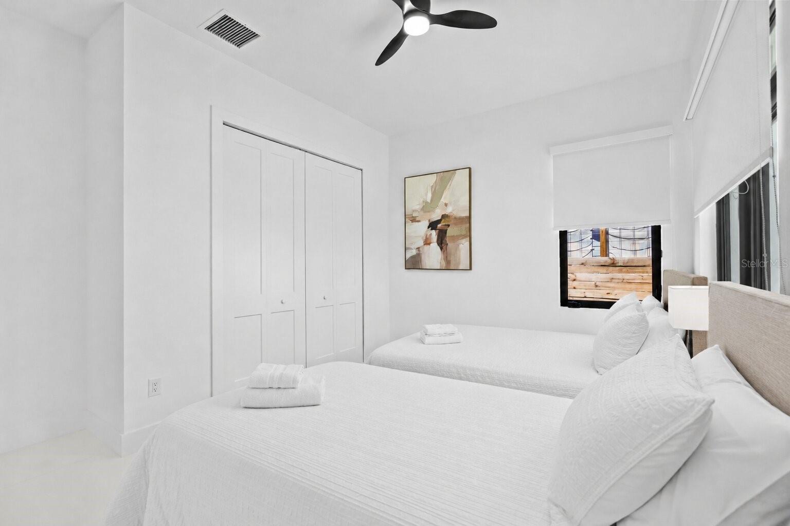 2441 WEBBER ST — photo 41