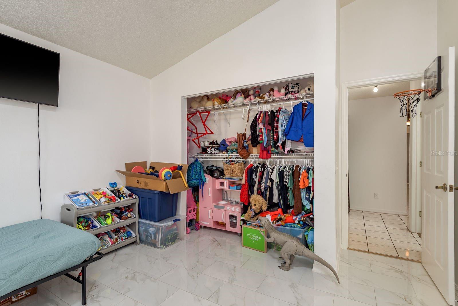 13825 LEROUX DR — photo 33