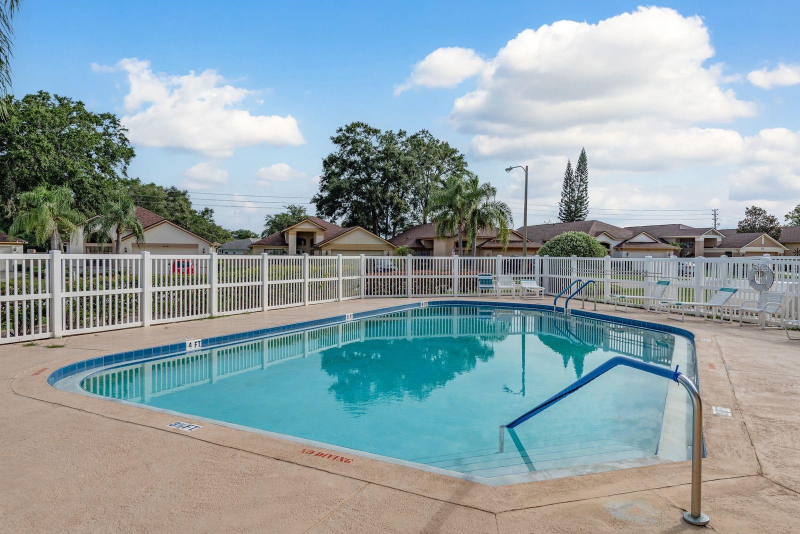 13825 LEROUX DR — photo 43