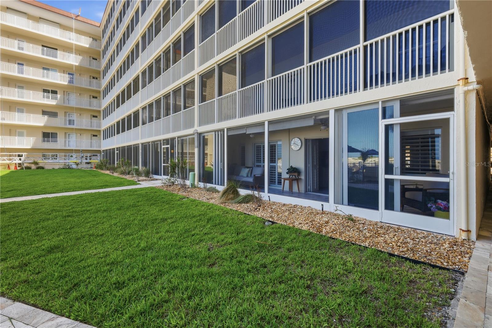 1150 TARPON CENTER DR #1G — photo 36