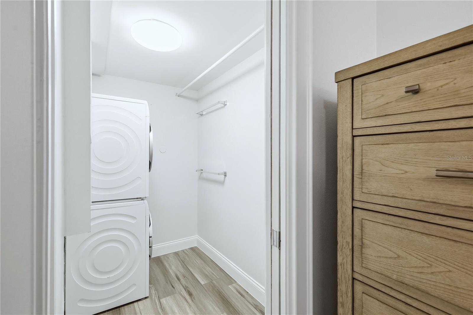 1150 TARPON CENTER DR #1G — photo 32