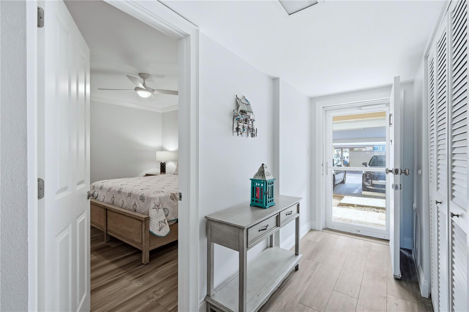 1150 TARPON CENTER DR #1G — photo 4