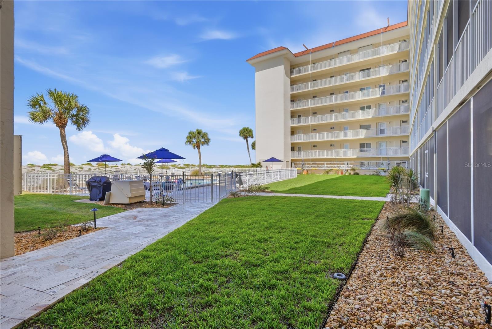 1150 TARPON CENTER DR #1G — photo 38