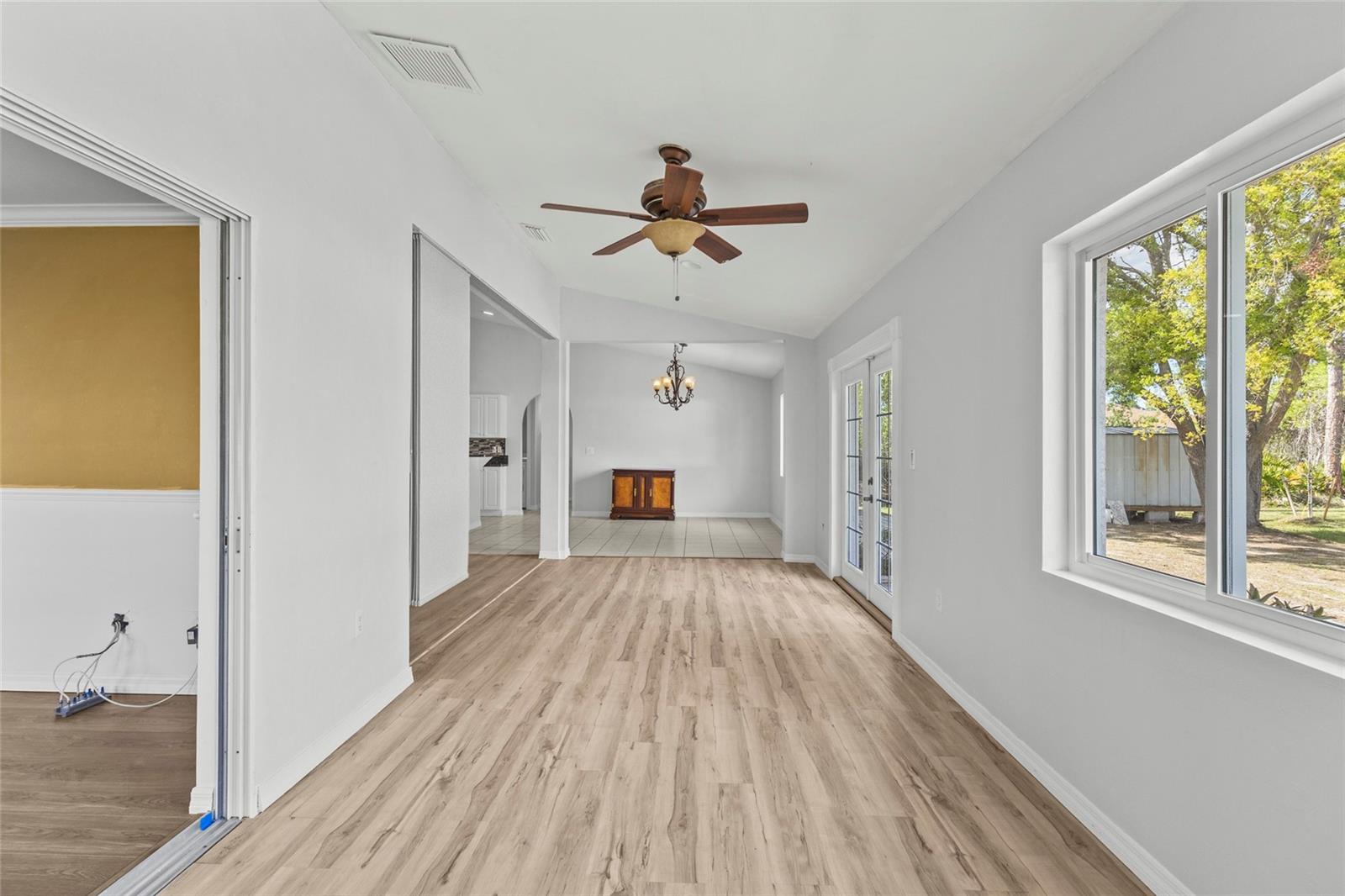 2373 AMNESTY DR — photo 17