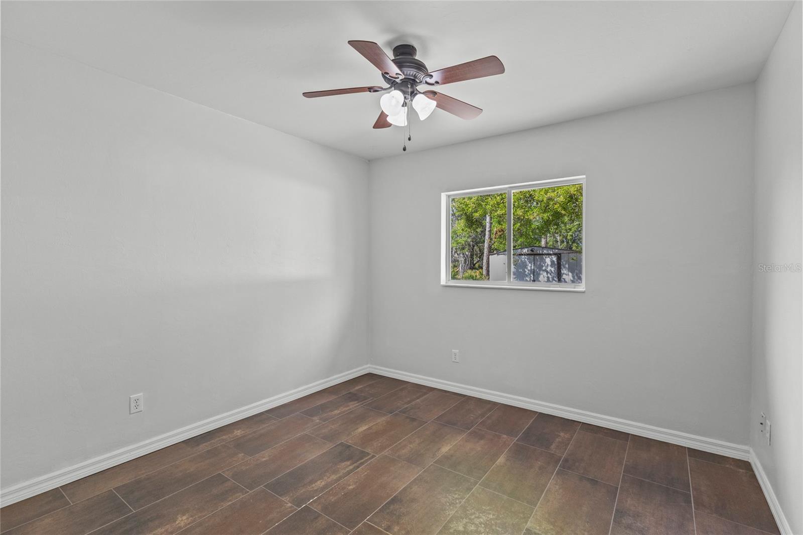 2373 AMNESTY DR — photo 26