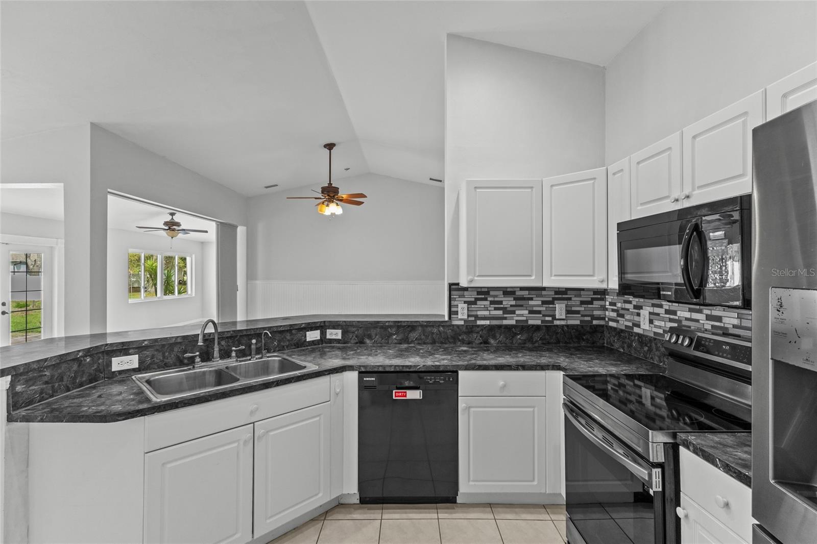 2373 AMNESTY DR — photo 12
