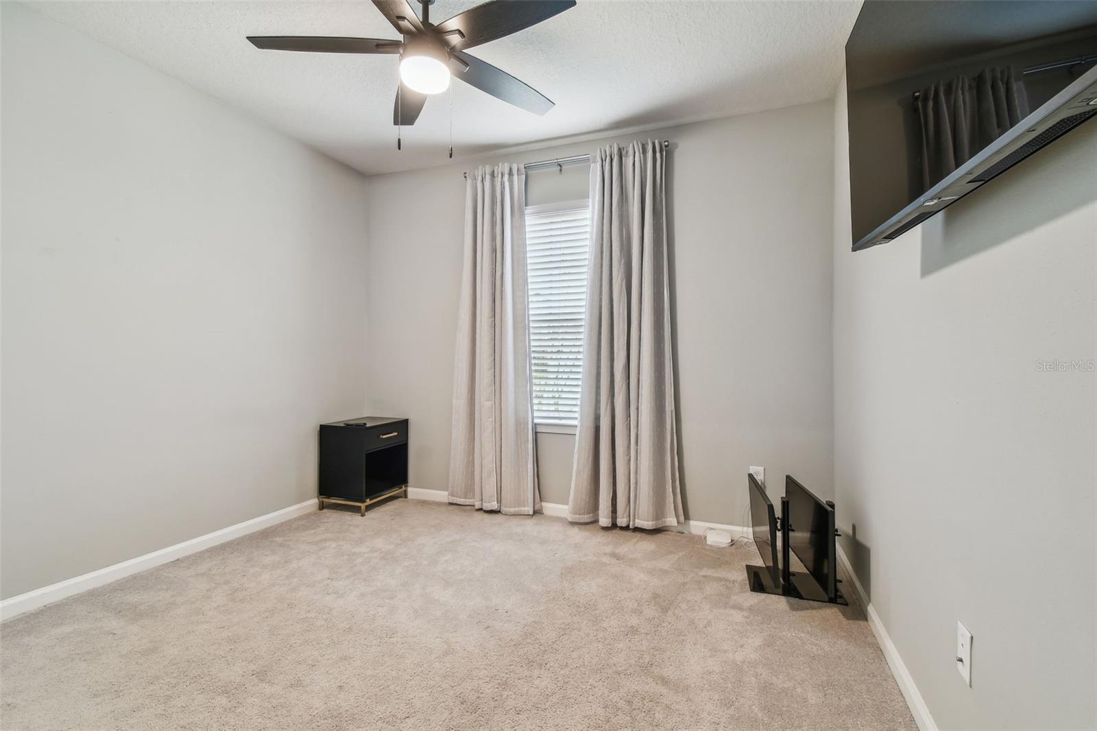 18053 TURNING LEAF CIR — photo 33