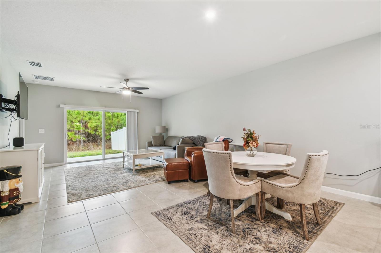 18053 TURNING LEAF CIR — photo 23
