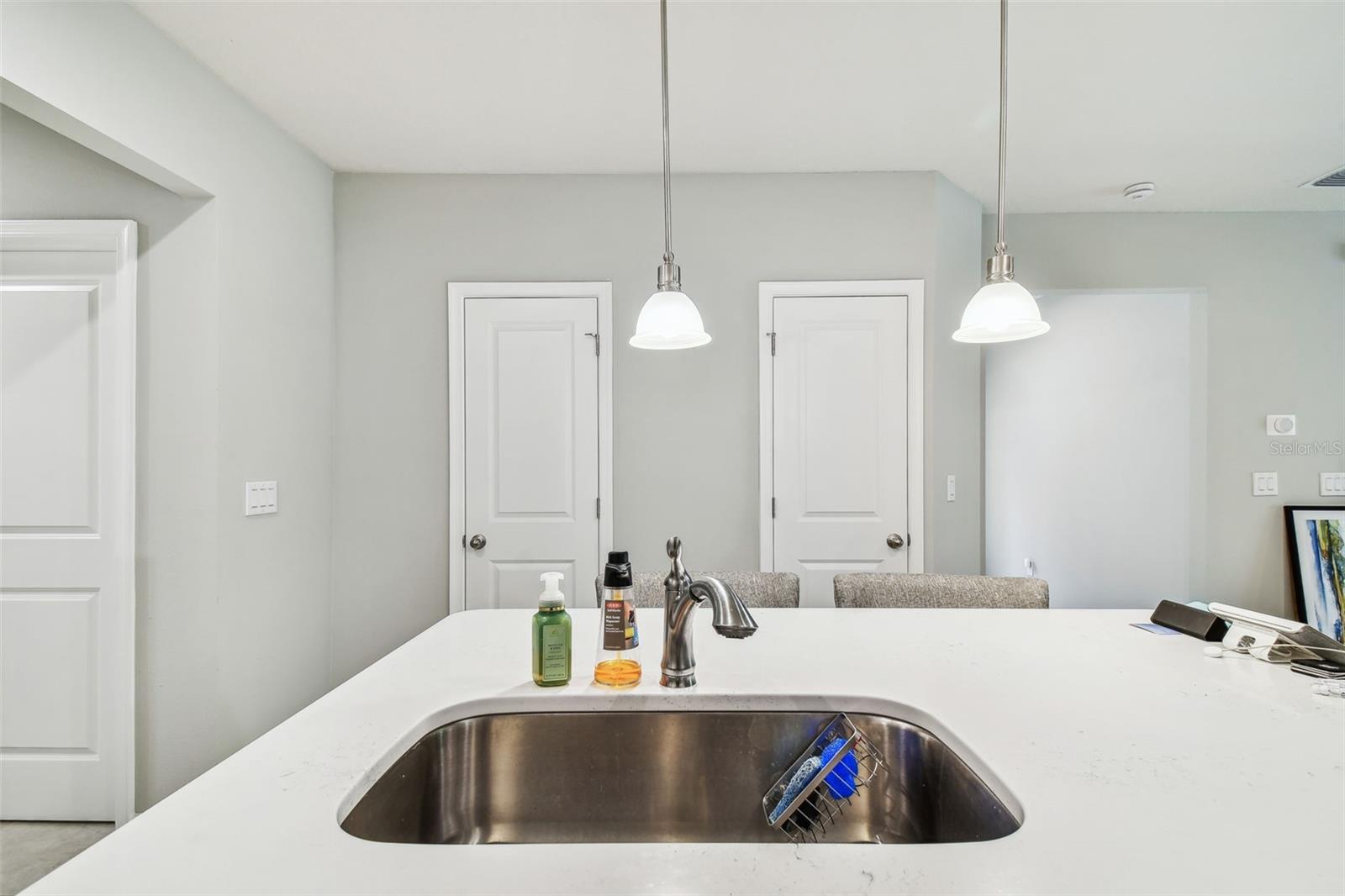 18053 TURNING LEAF CIR — photo 17