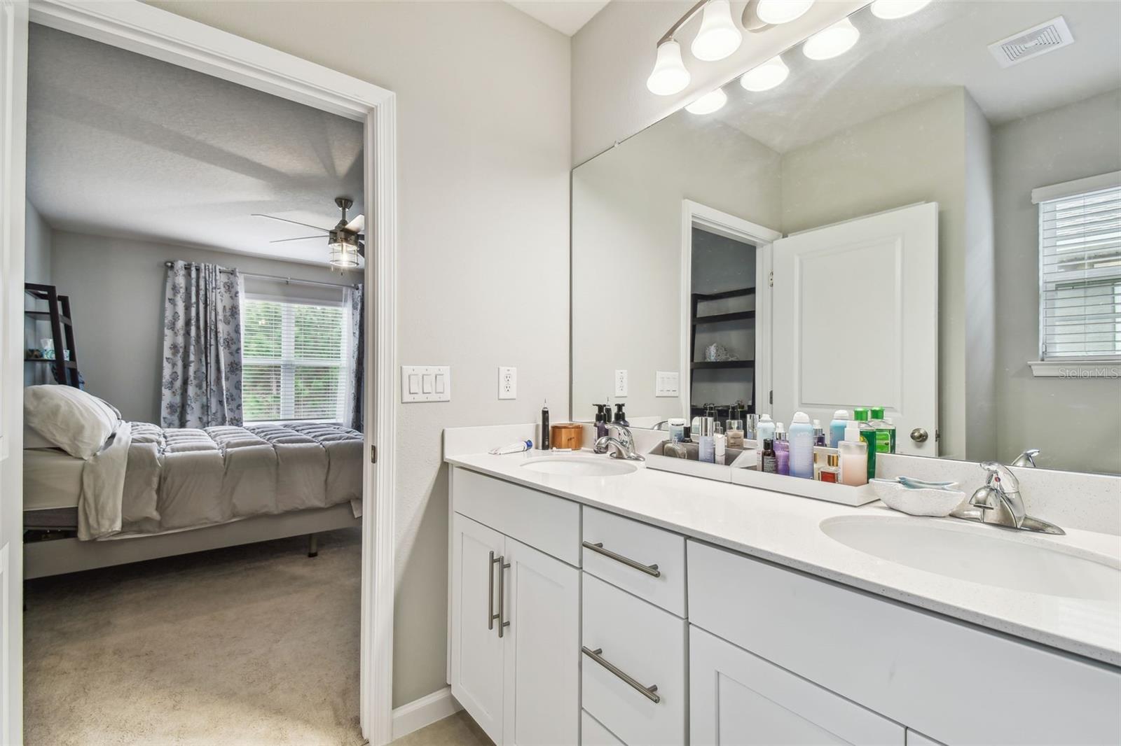 18053 TURNING LEAF CIR — photo 46